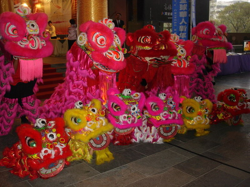 醒獅團舞獅